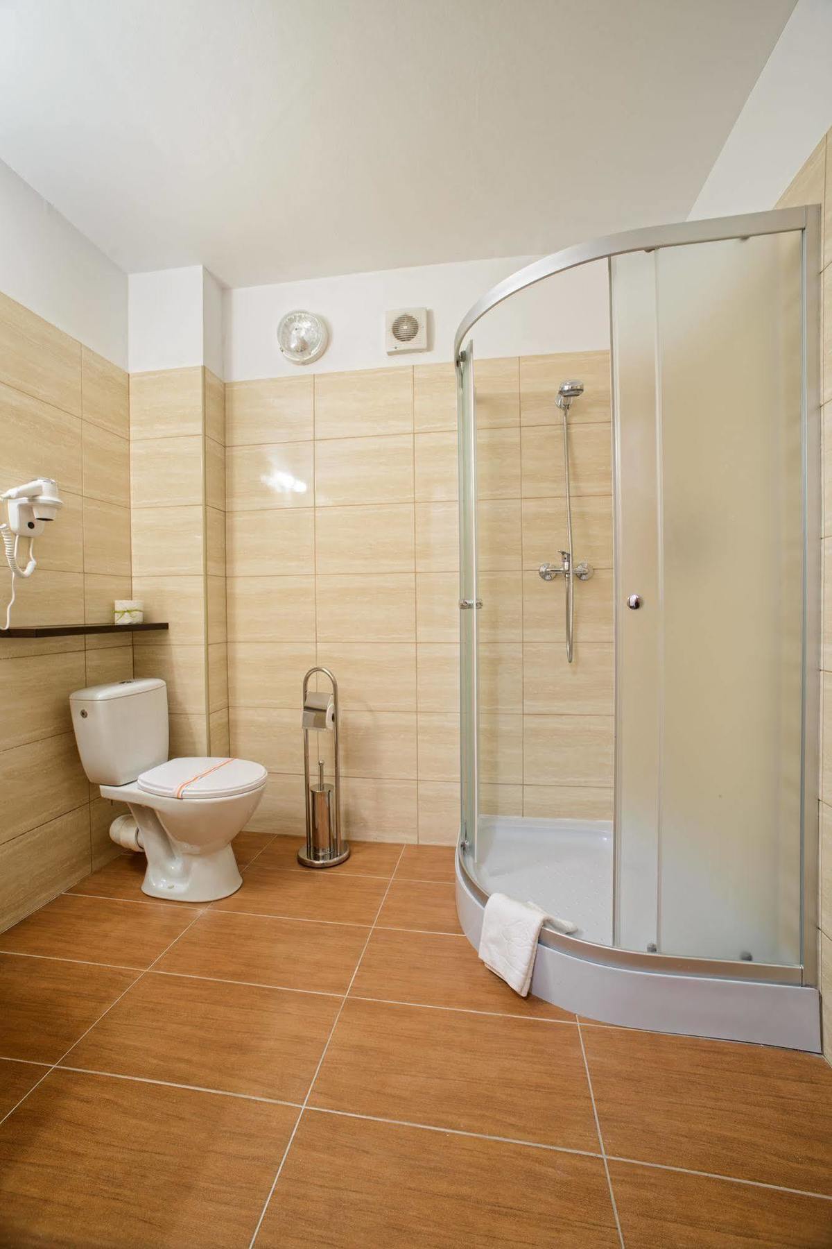 Travel Hotel apartamentowy 3*